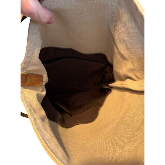 Vintage Canvas Messenger Bag With Adjustable Leather Strap & Buckle Closure - Picture 8 of 11